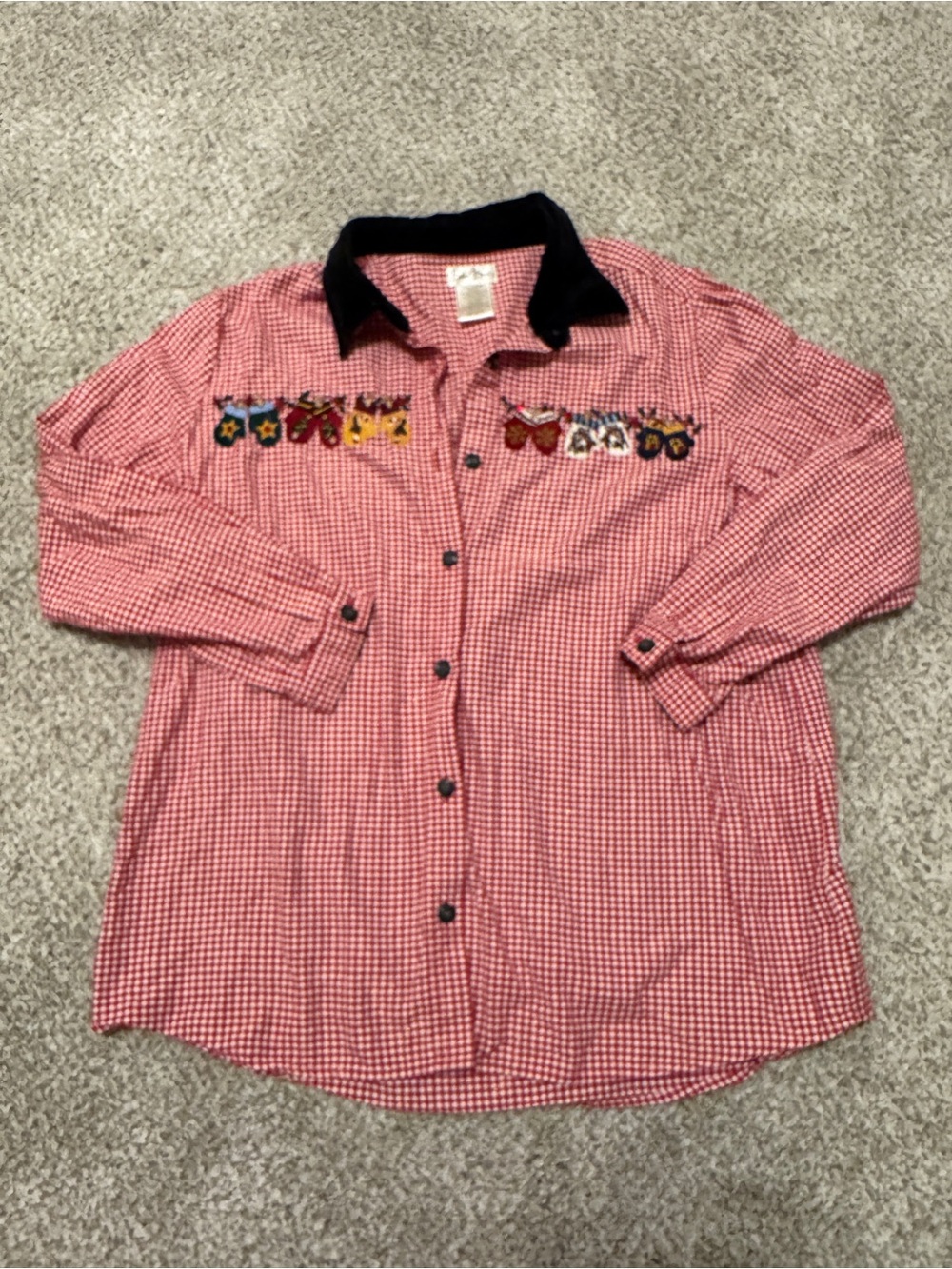 Bobbie Brooks Red Checkered Button-Down Shirt with Embroidered Mittens